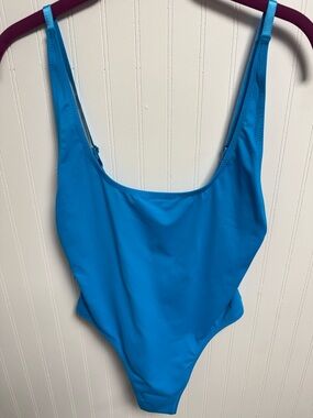 Skims Recycled Swim Scoop Neck Onepiece Medium Turquoise NWT